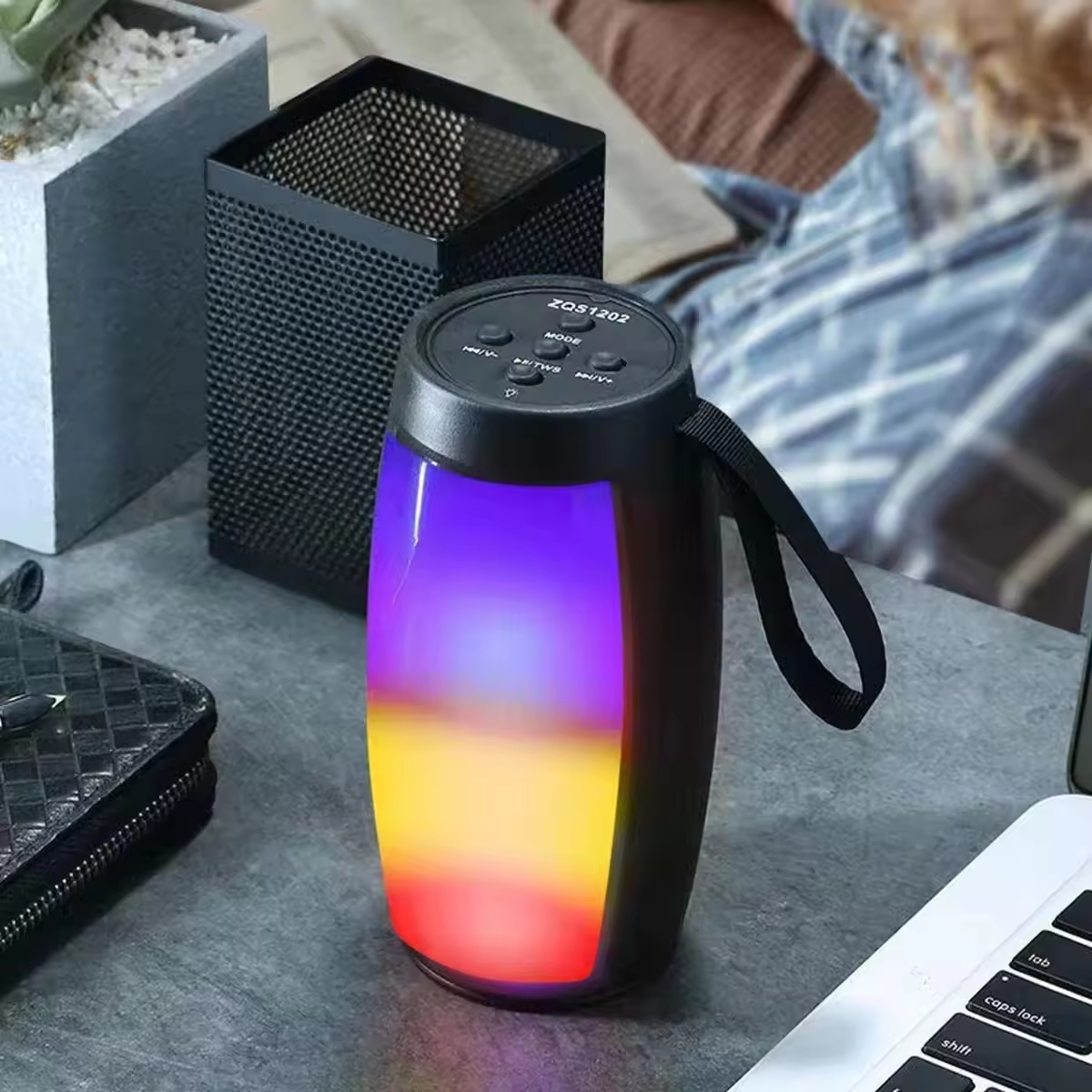 Portable Hifi Bass Bluetooth Speaker with RGB Led Light Lamp